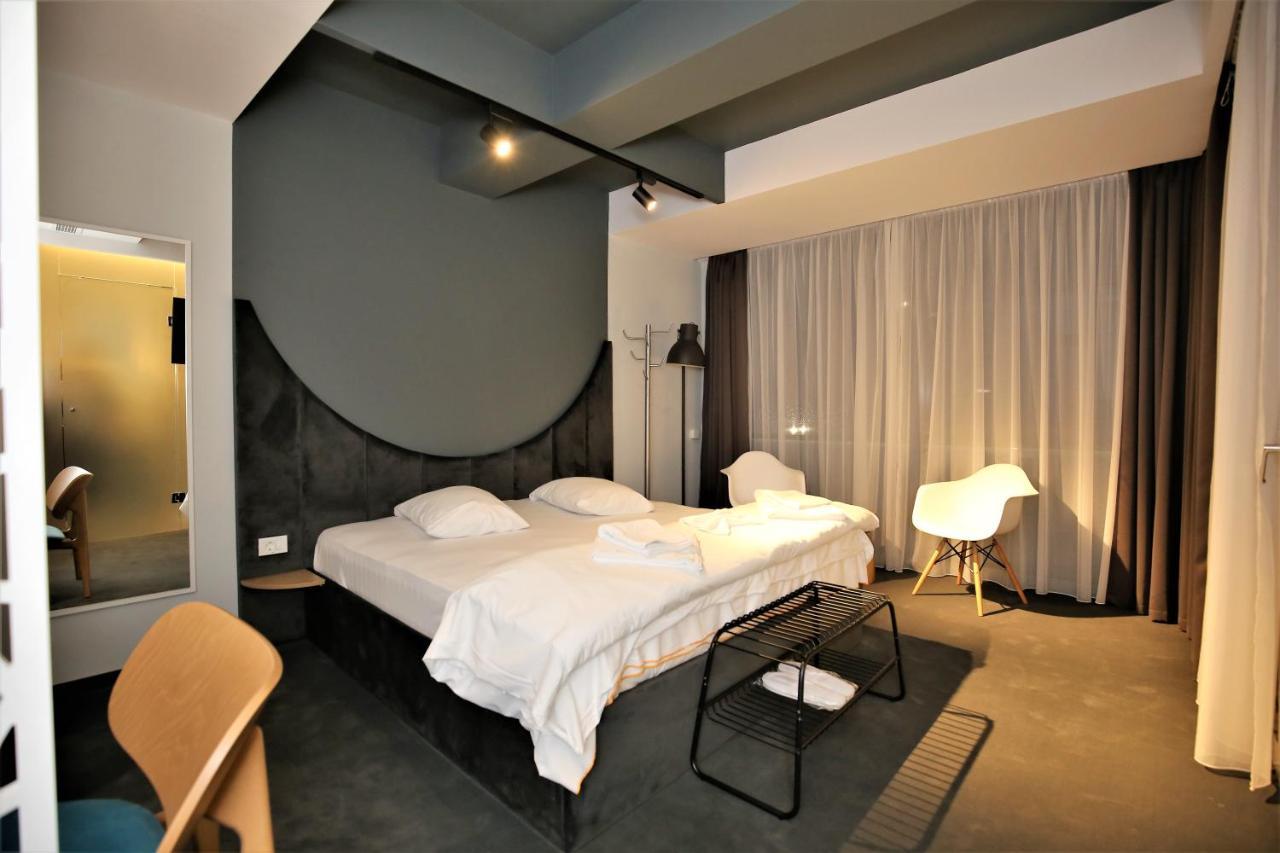 Hotel Arka Orsova Bagian luar foto